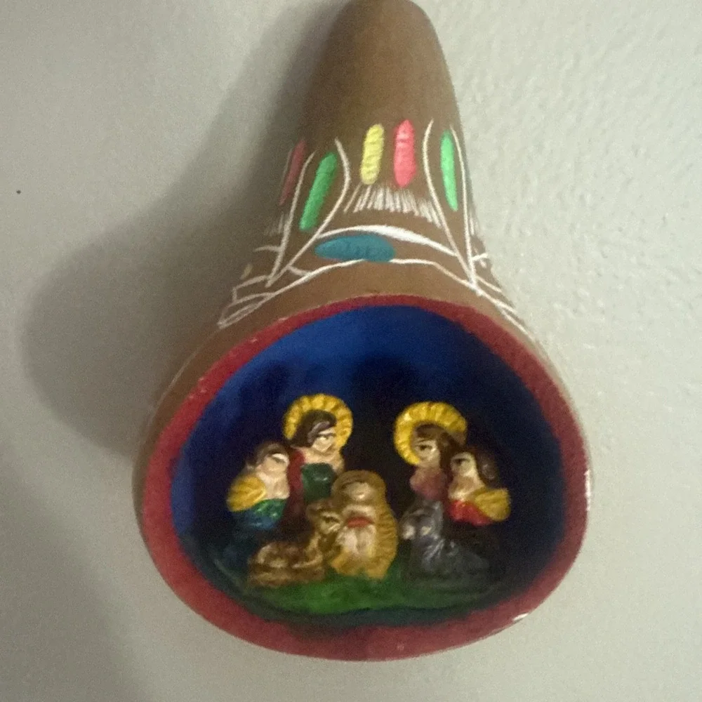 VTG Peruvian Carved Gourd Christmas Nativity Scene Diorama Miniature Ornament‎